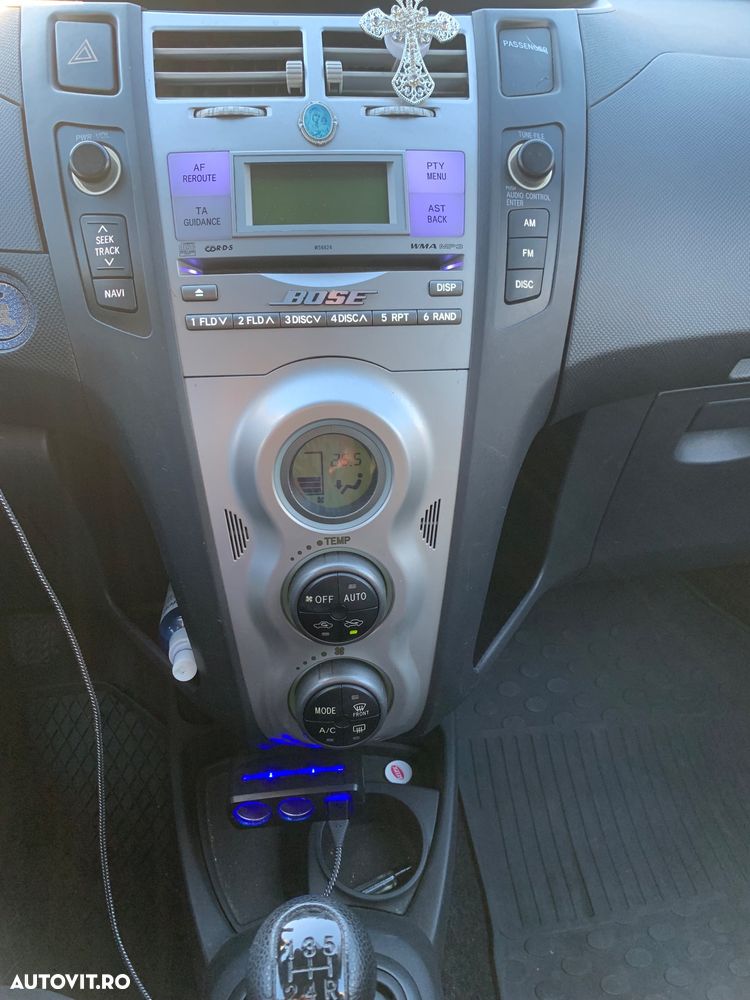 Toyota Yaris - 9