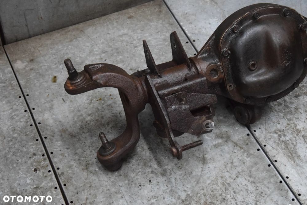 JEEP CHEROKEE XJ 2.5 TD MOST PRZÓD 41/11 - 10