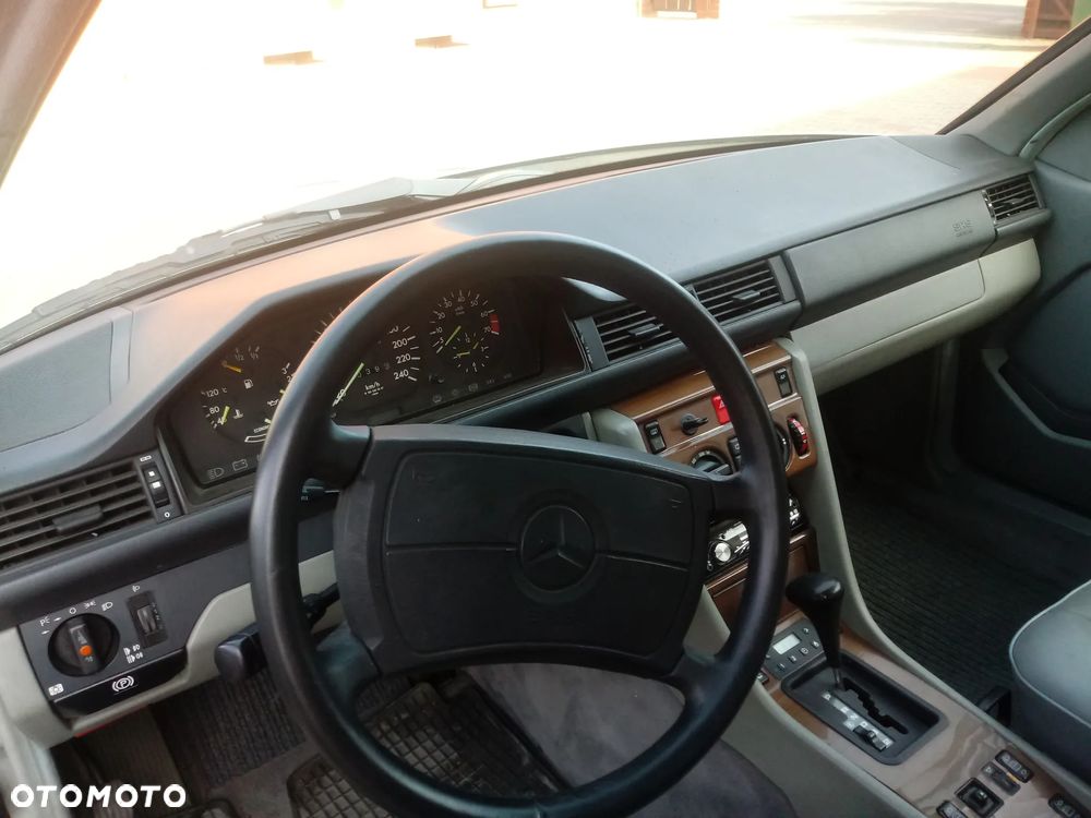 Mercedes-Benz W124 (1984-1993) - 7