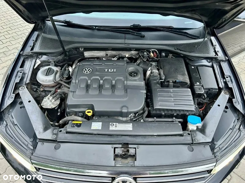 Volkswagen Passat 2.0 TDI BMT Highline - 33