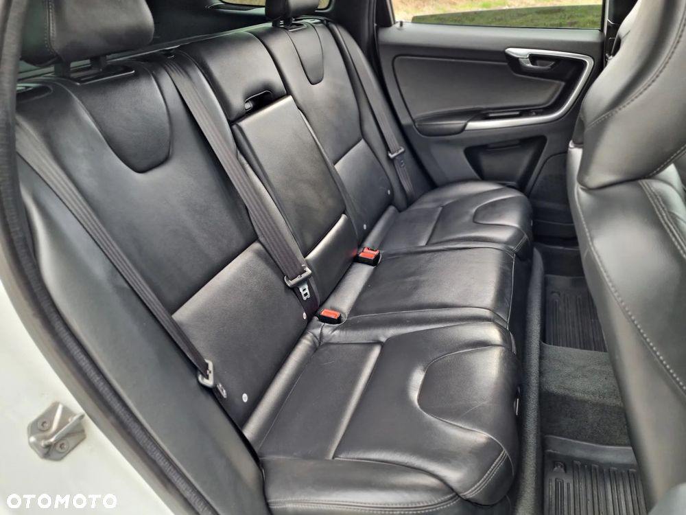 Volvo XC 60 D4 Drive-E Summum - 22