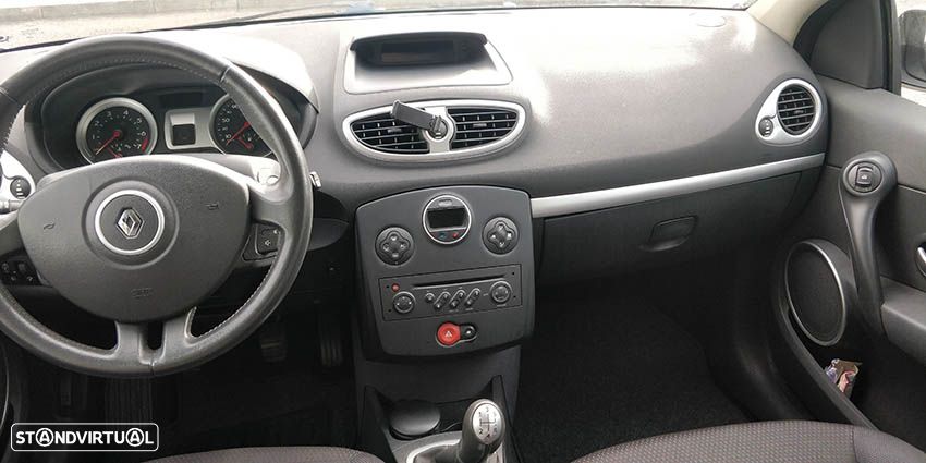 Renault Clio 1.2 16V Dynamique Luxe - 16