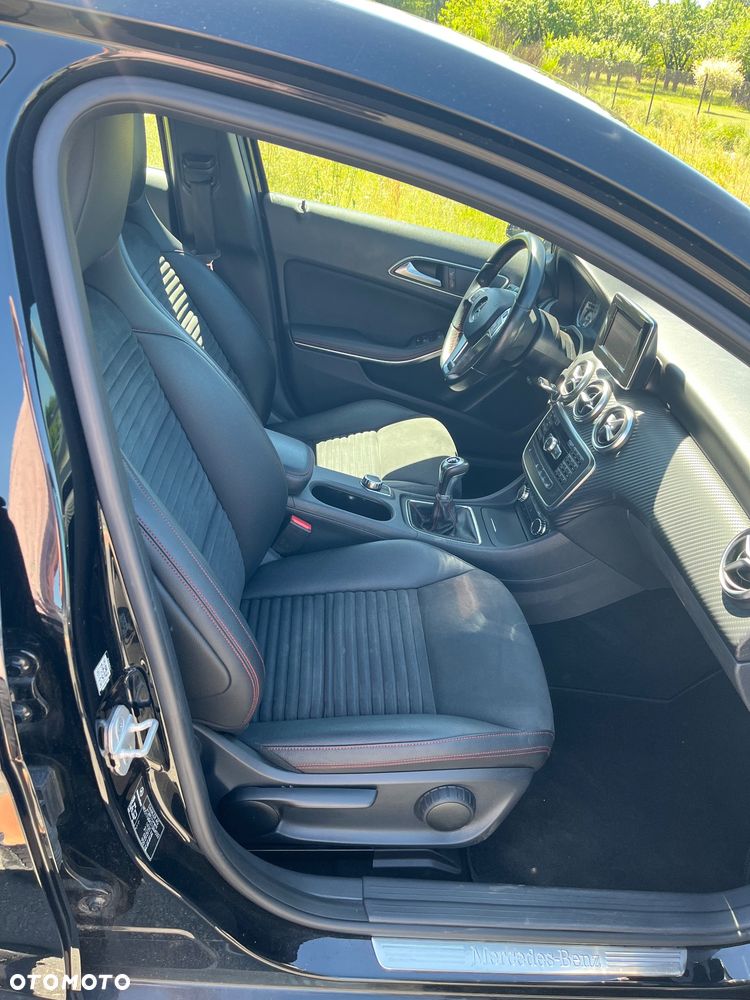 Mercedes-Benz Klasa A 180 (BlueEFFICIENCY) AMG Sport - 13