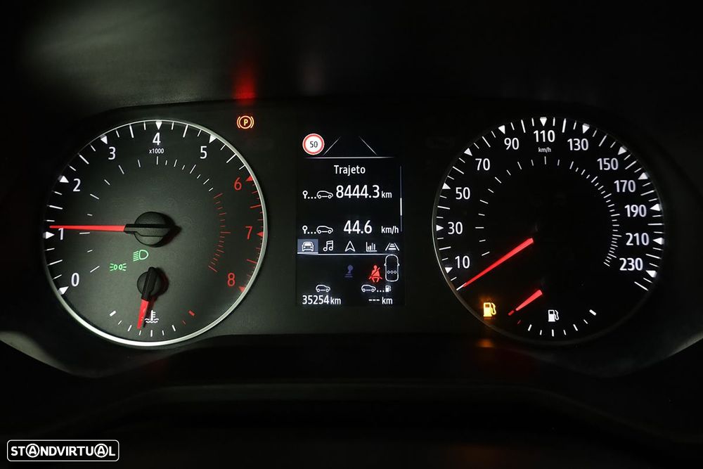 Renault Clio 1.0 TCe Evolution - 17