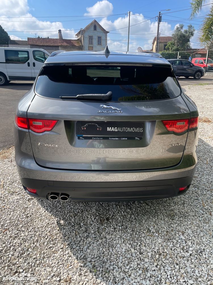 Jaguar F-Pace 2.0 i4D R-Sport Aut. - 9