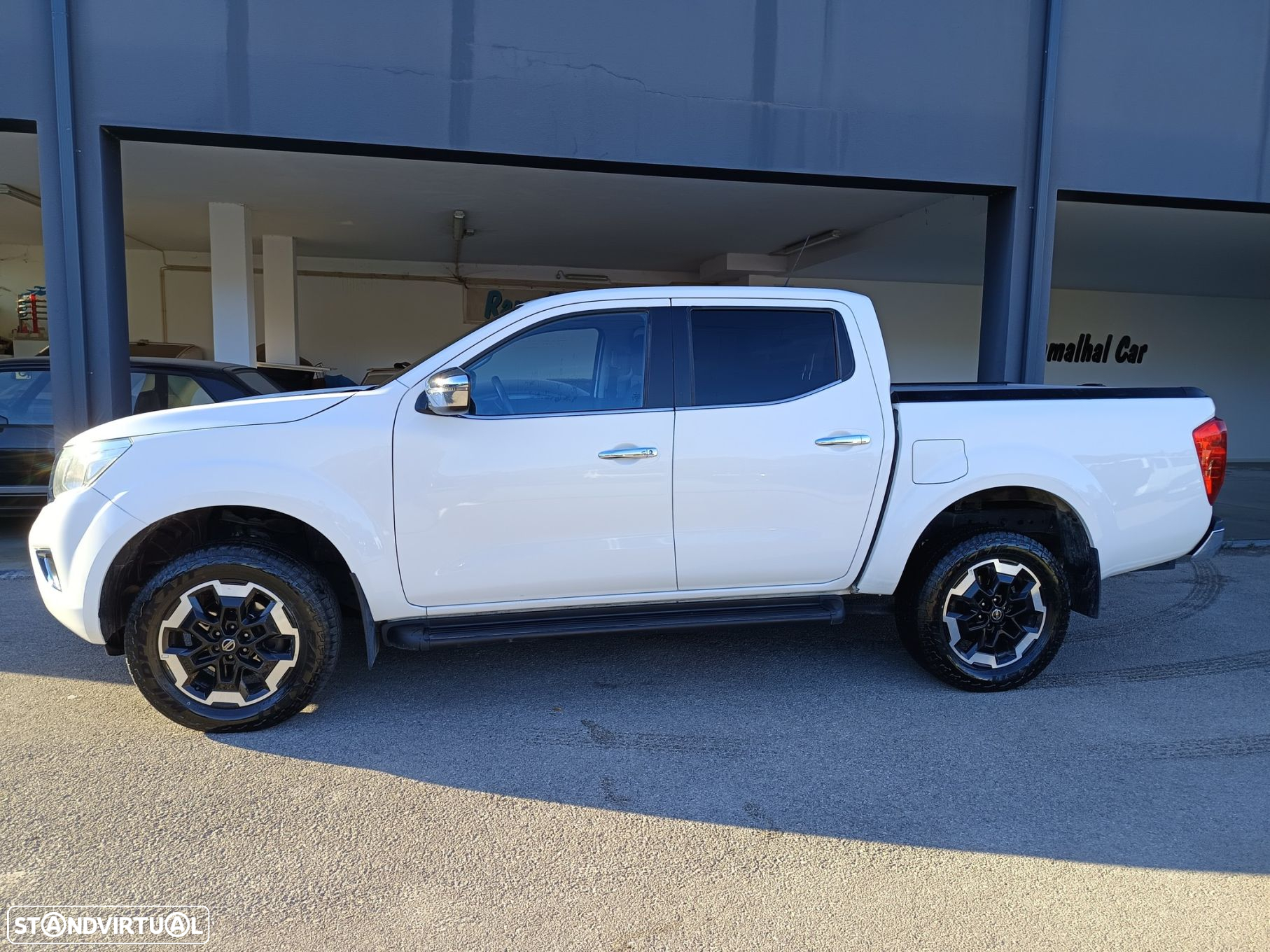 Nissan Navara 2.3 dCi CD 4WD N-Connecta Nav - 2
