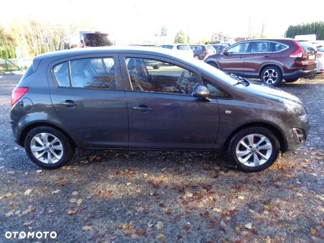 Opel Corsa 1.4 16V 150 Jahre - 8