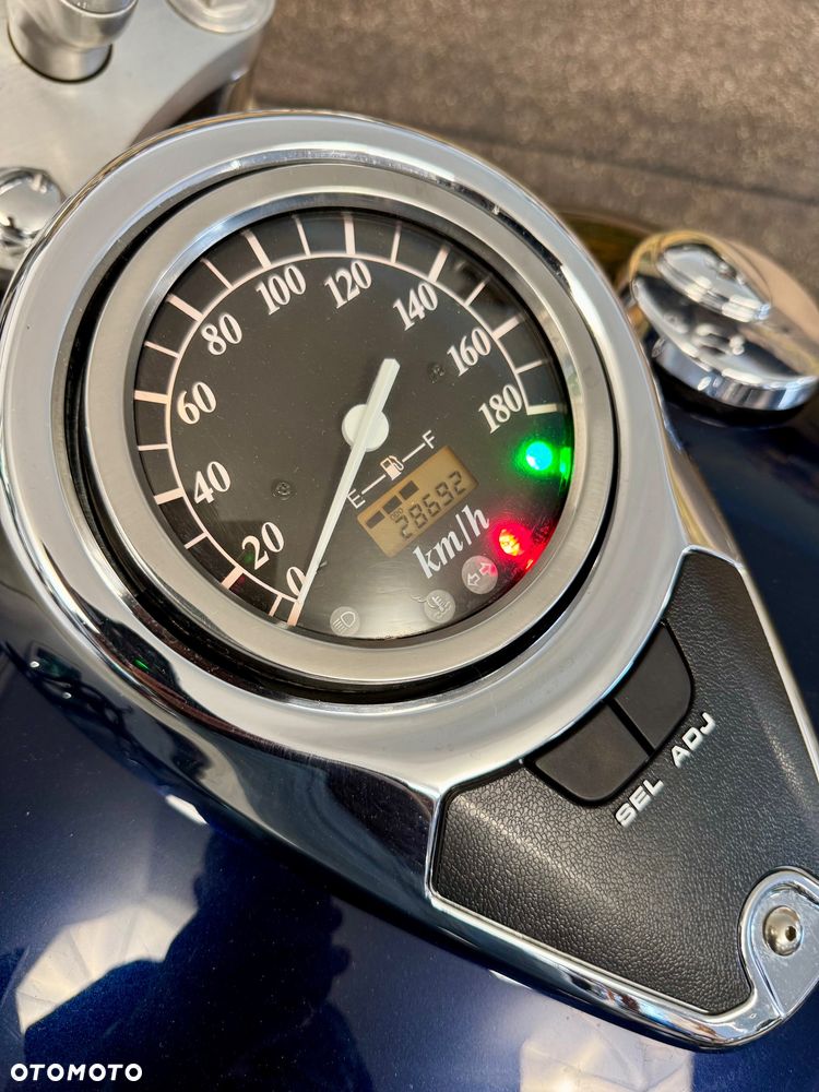 Suzuki VL 800 Volusia - 9