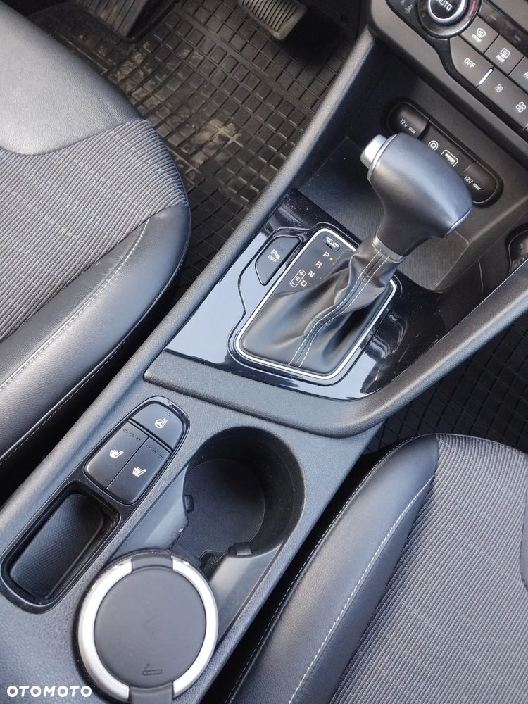 Kia Niro 1.6 GDI Hybrid L - 16