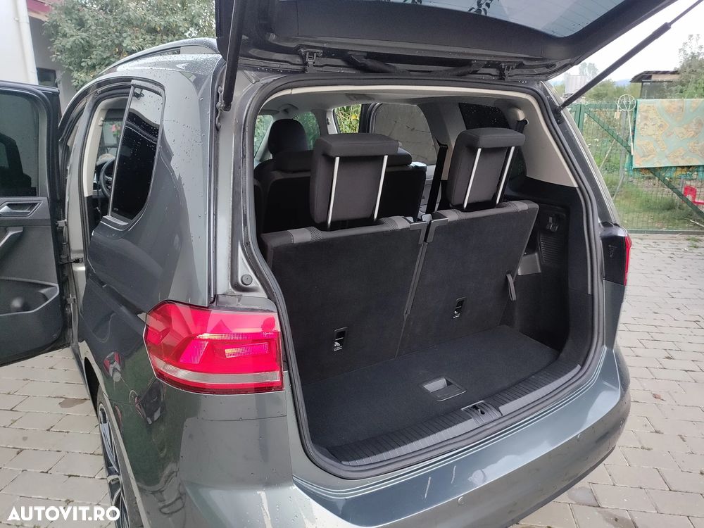 Volkswagen Touran - 7