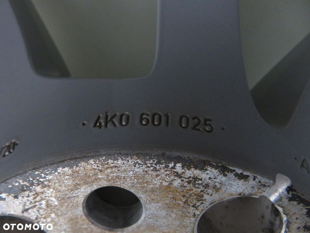 Alufelgi 17'' Audi A4 B8 B9 A6 C7 C8 5x112 ET36 7,5J 4K0601025 - 2