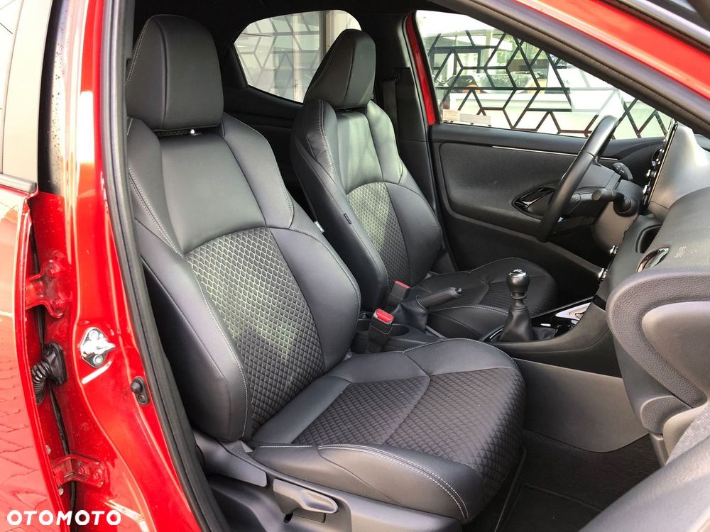 Toyota Yaris 1.5 Selection Style - 23