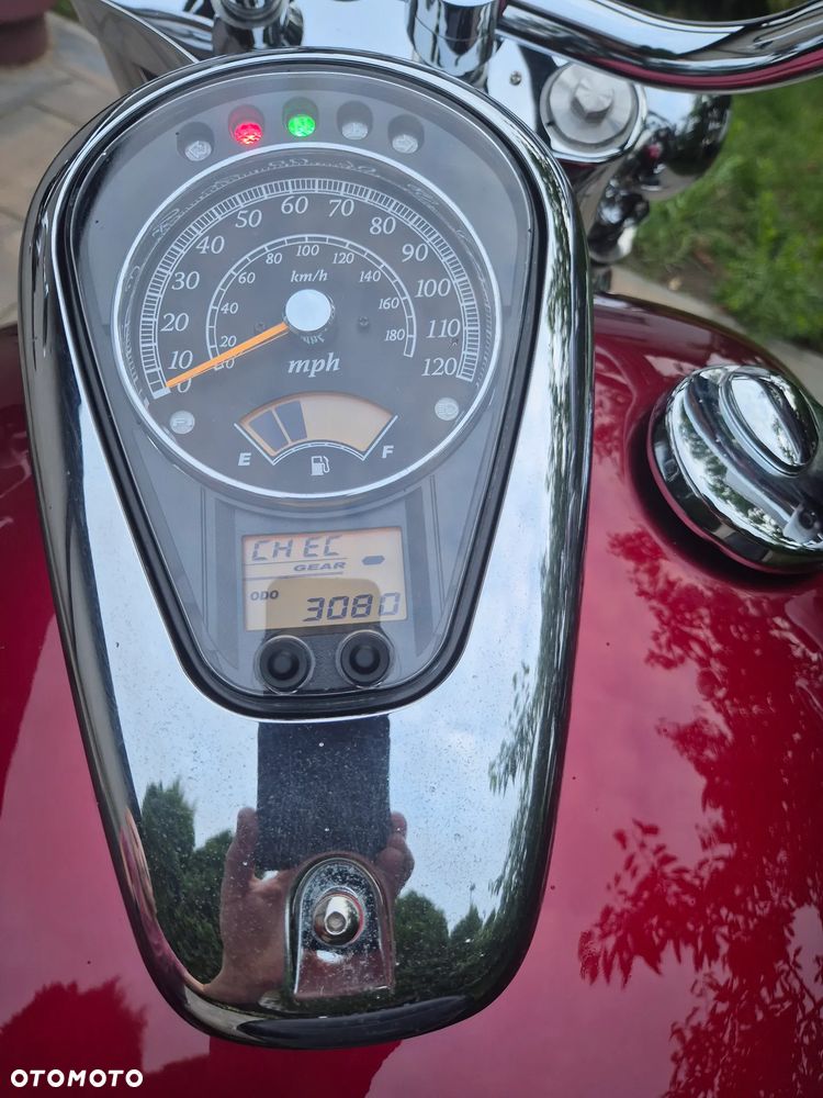 Suzuki VL 800 Volusia - Boulevard C50 - 19