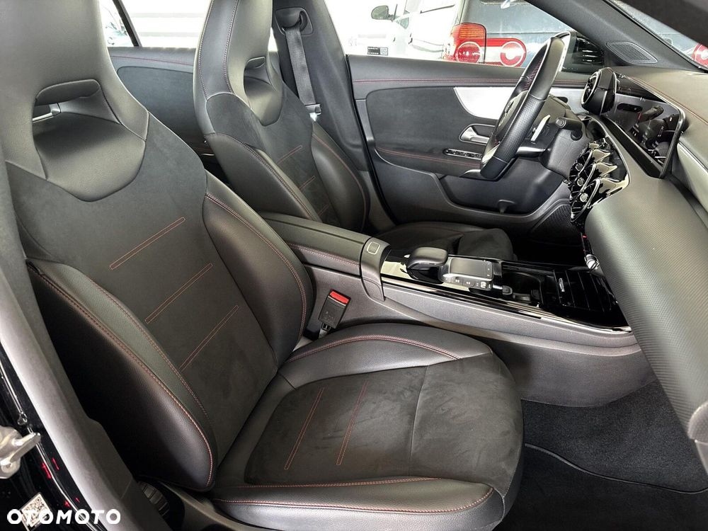 Mercedes-Benz CLA - 18