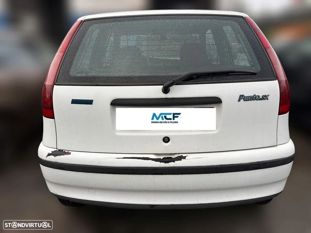 FIAT Punto I Hatchback (176) 1.7 TD Diesel 69 cv  51 kW 1994 - 1999 176 A3.000 - 5