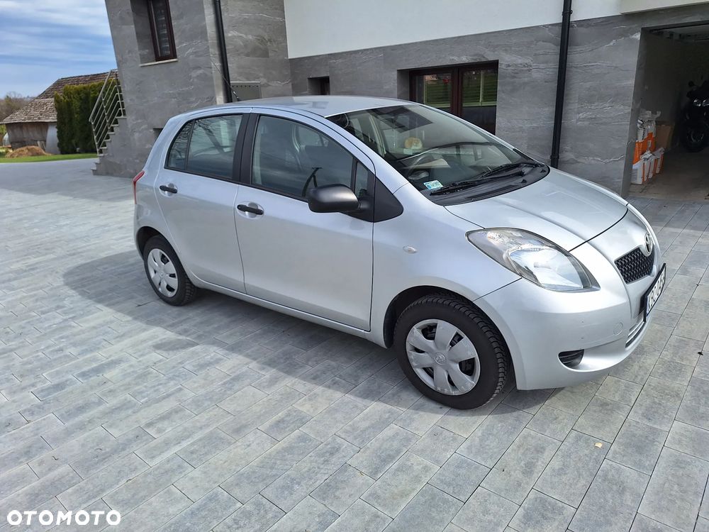 Toyota Yaris 1.0 Terra - 3