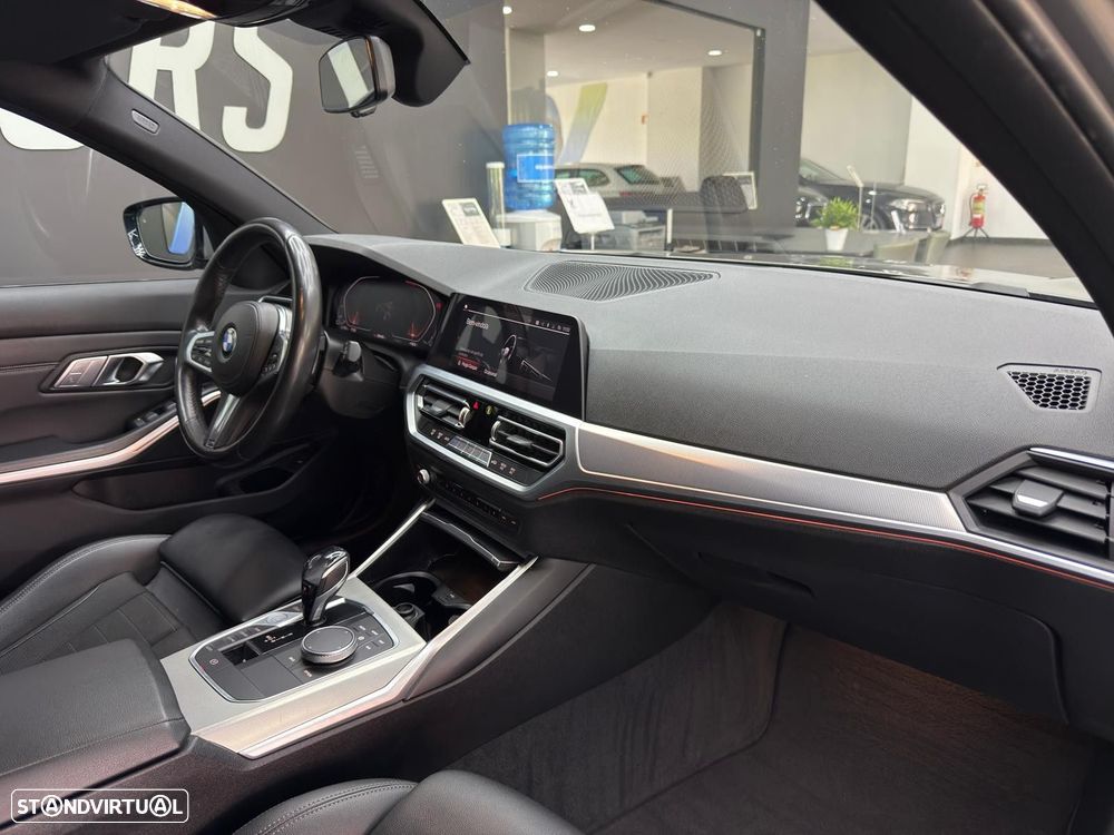 BMW 320 d xDrive Line Sport Shadow Auto - 19