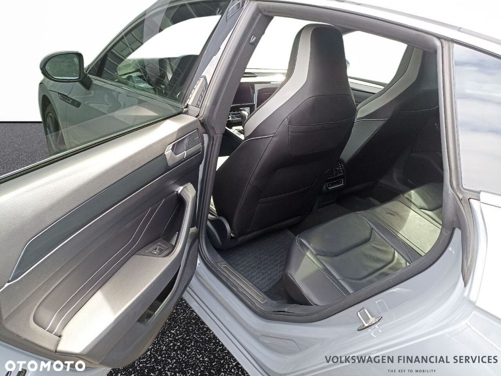 Volkswagen Arteon 2.0 TDI R-Line DSG - 8