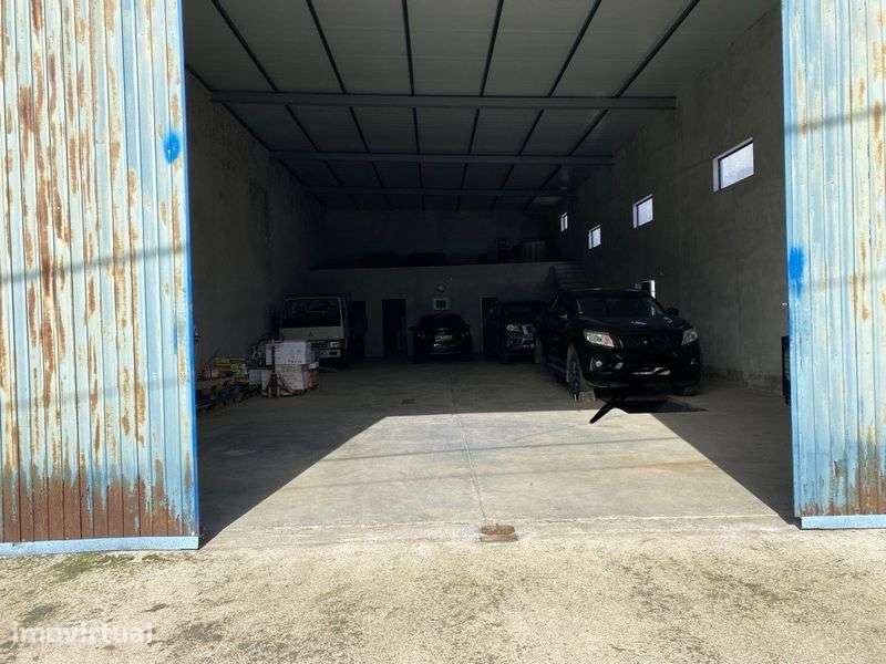 Casao/Armazem 450mt2 area total… VENDO OU TROCO - Grande imagem: 2/6