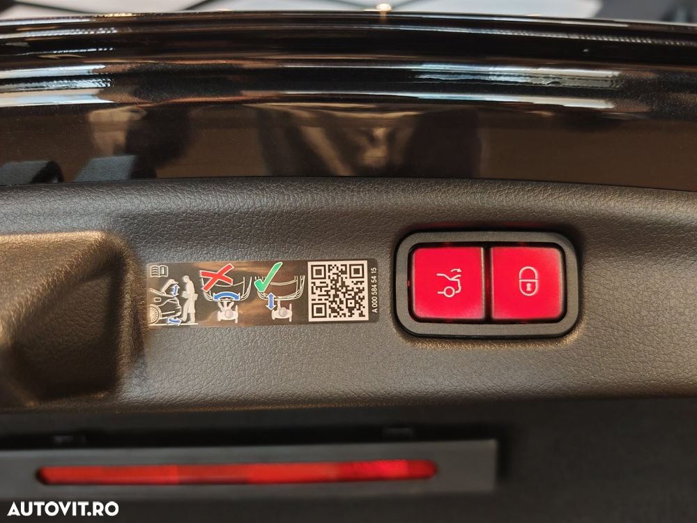 Mercedes-Benz C 300 e 4MATIC PHEV - 16