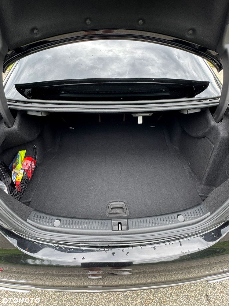 Mercedes-Benz Klasa E 220 d 9G-TRONIC - 34