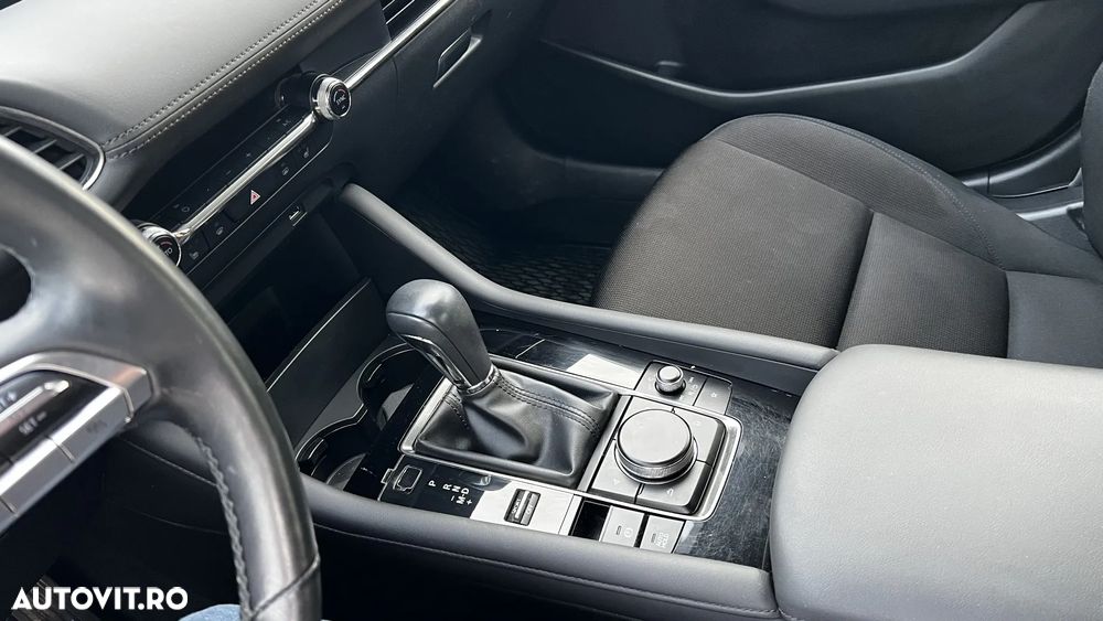 Mazda 3 G150 AT MHEV Plus - 9