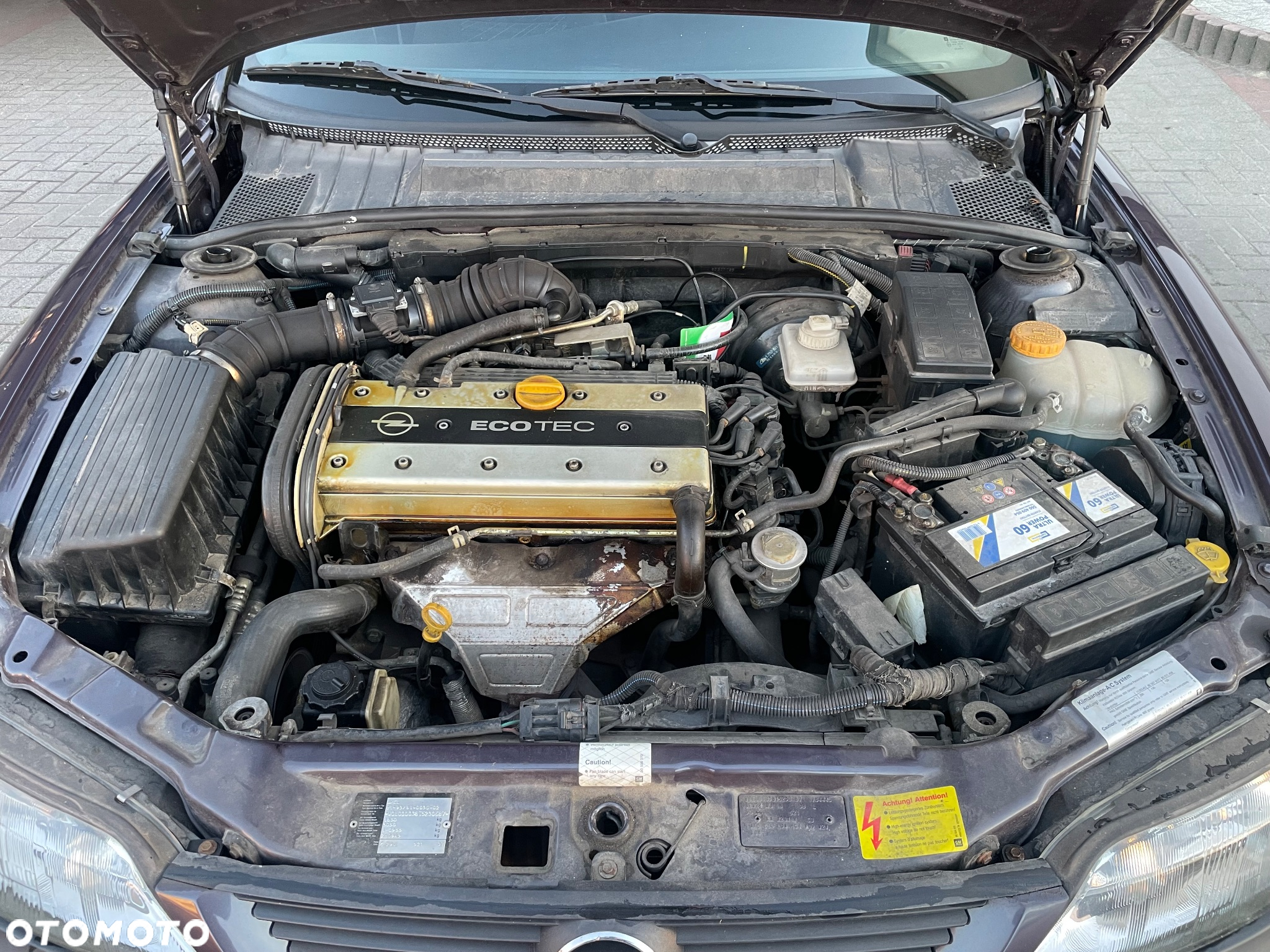 Opel Vectra 2.0-16 CDX - 11
