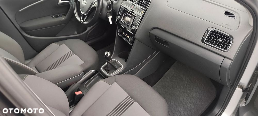 Volkswagen Polo - 11