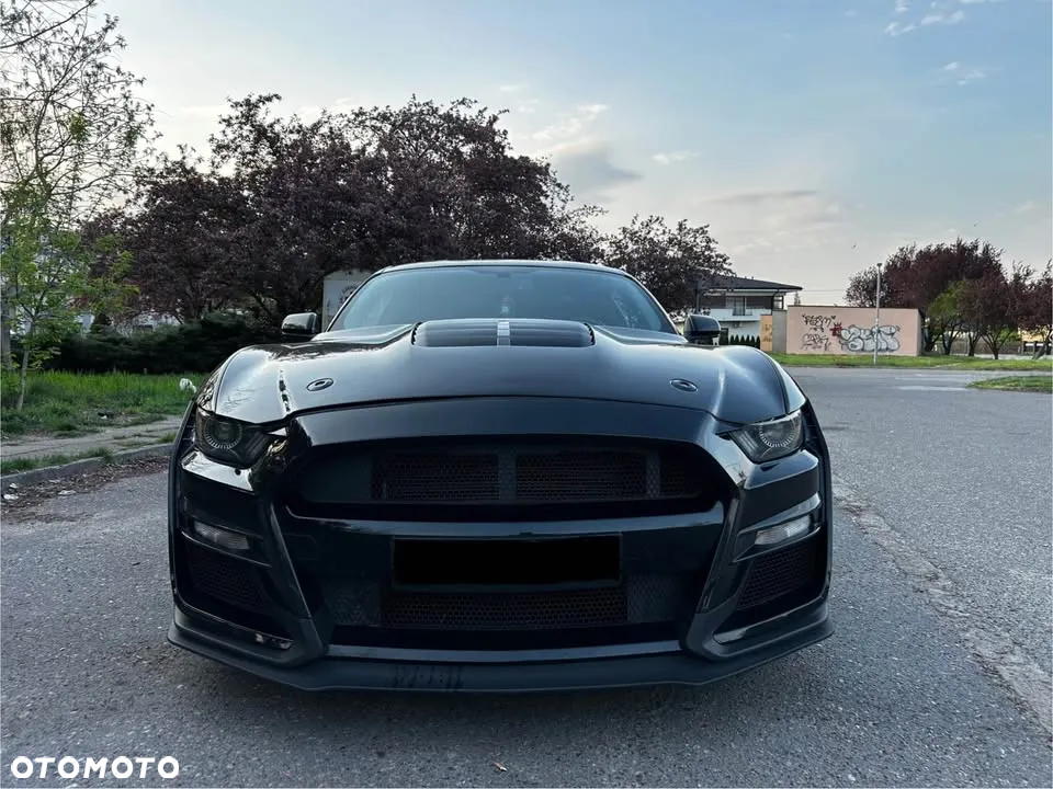 Ford Mustang - 7