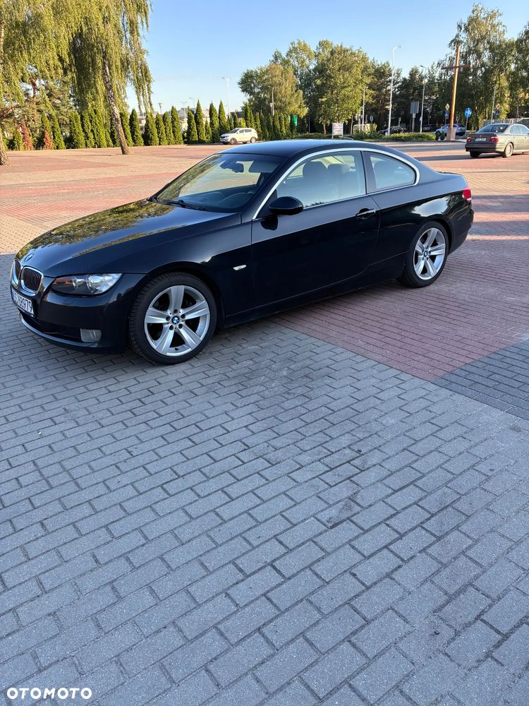BMW Seria 3 325i - 2