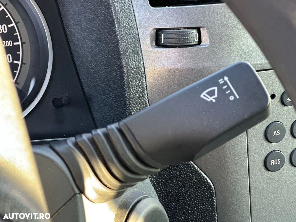 Opel Zafira 1.9 CDTI Essentia - 21