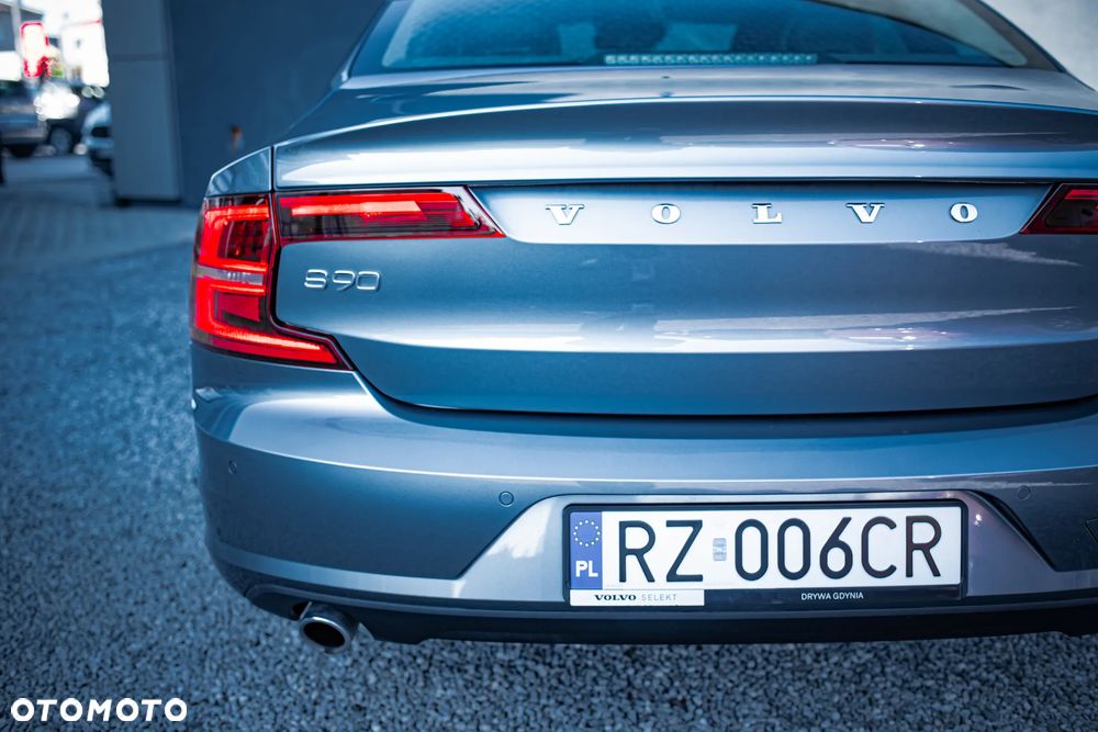 Volvo S90 - 25