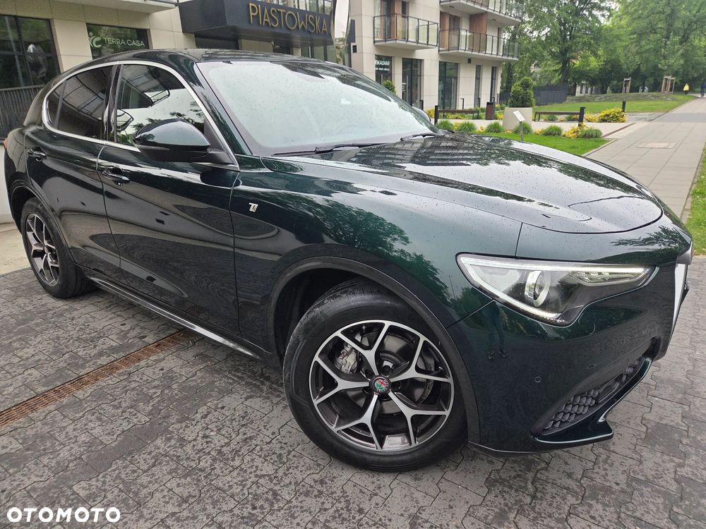 Alfa Romeo Stelvio 2.0 Turbo TI Q4 - 14