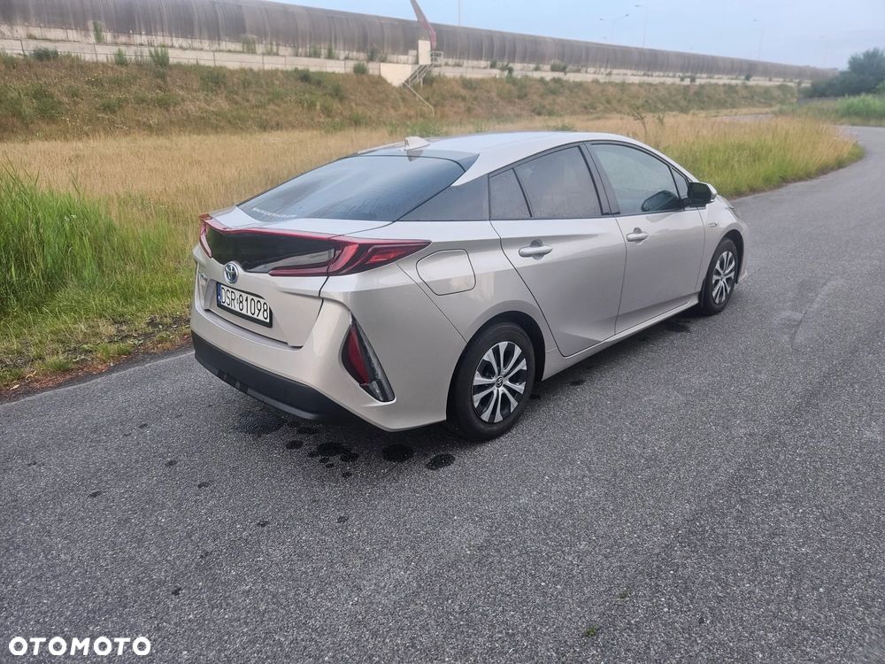 Toyota Prius - 6