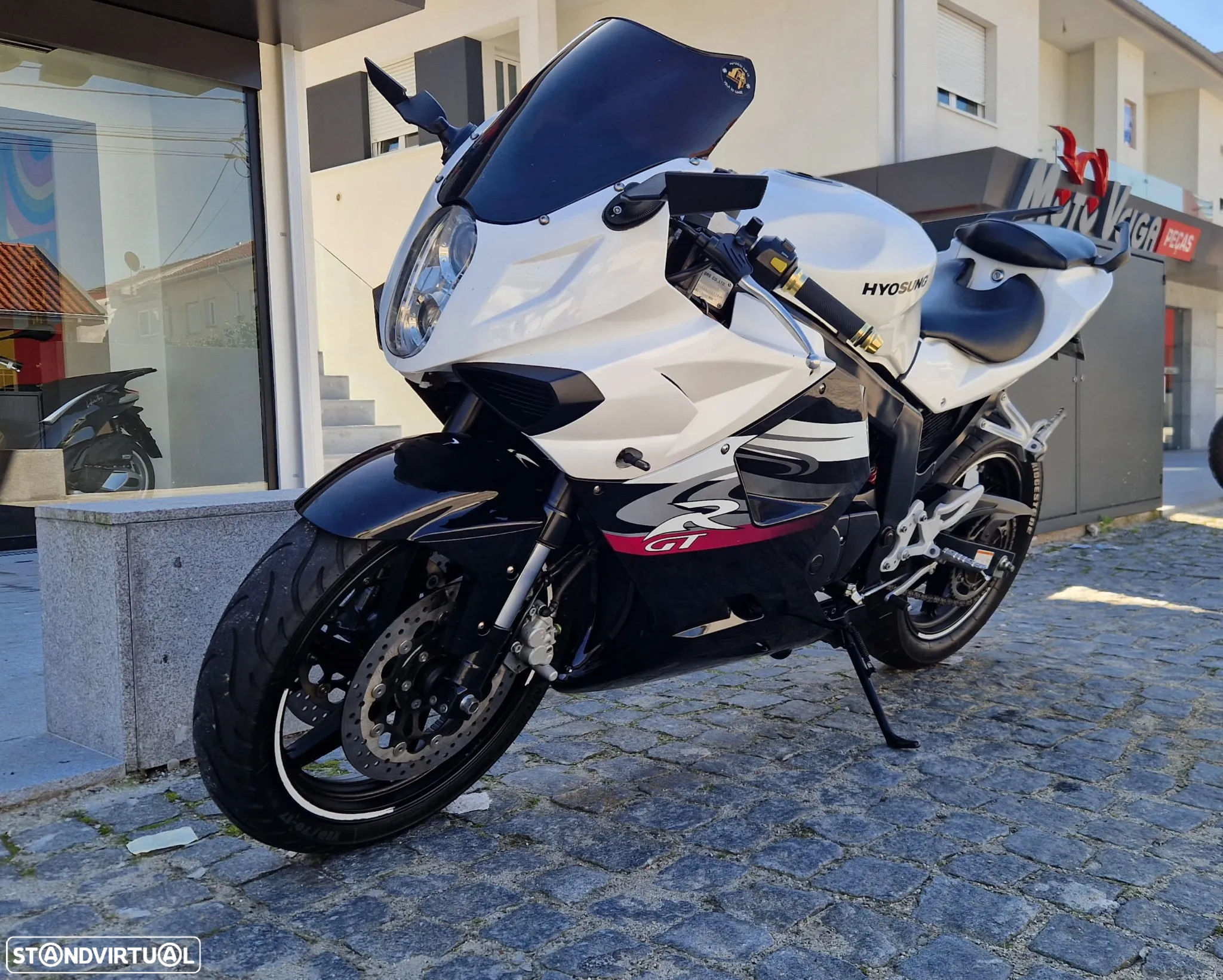 Hyosung GT GT250 IR - 3