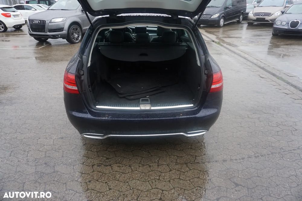 Mercedes-Benz C - 5