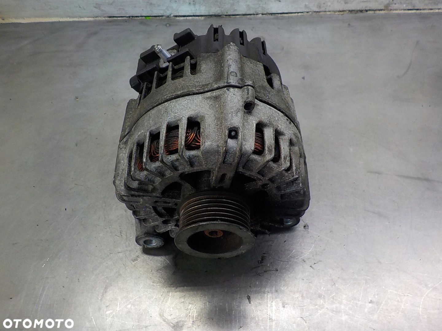 BMW X1 E84 ALTERNATOR 7802261 2543461E - 1