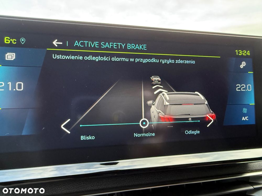 Peugeot 3008 225 e-EAT8 Allure Pack - 29