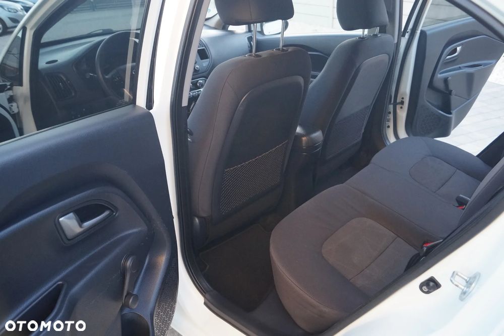 Kia Rio 1.2 Edition 7 - 19