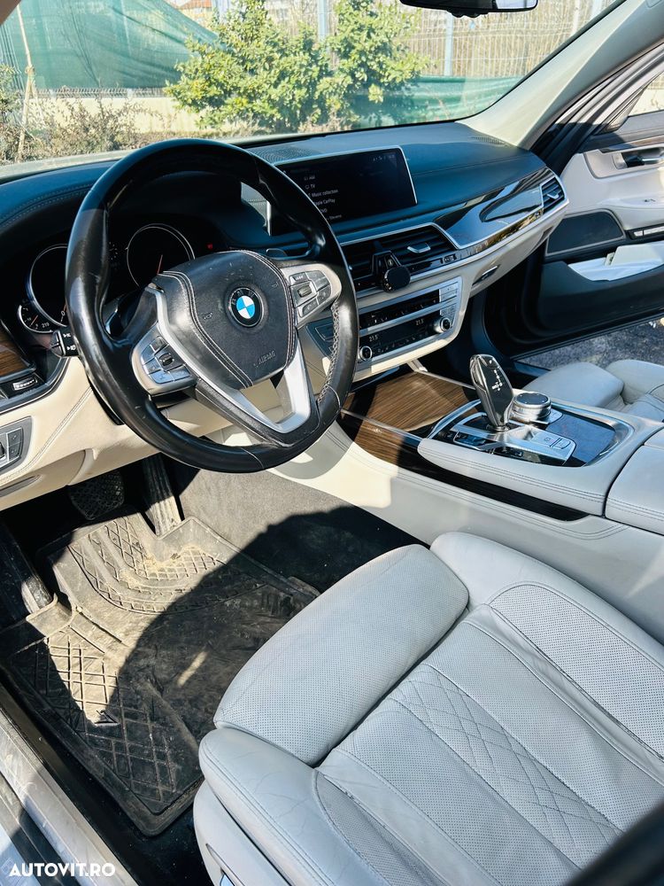 BMW Seria 7 740d xDrive - 10
