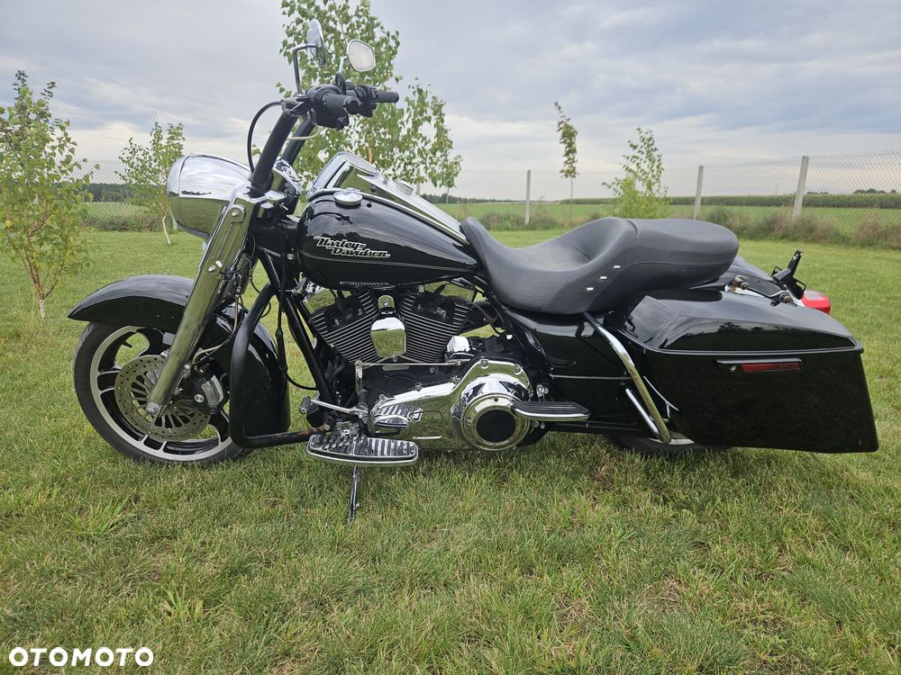 Harley-Davidson Touring Road King - 13