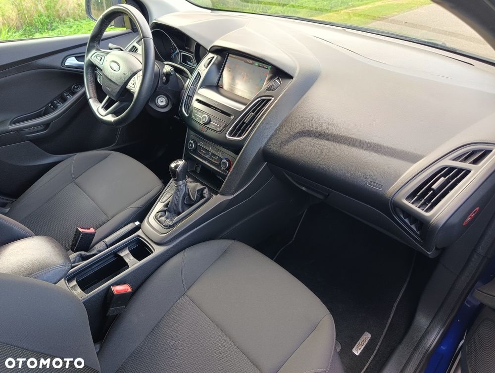 Ford Focus - 8