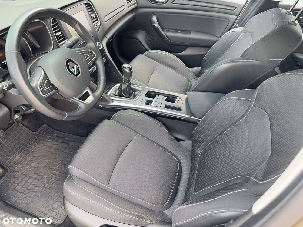 Renault Megane - 11