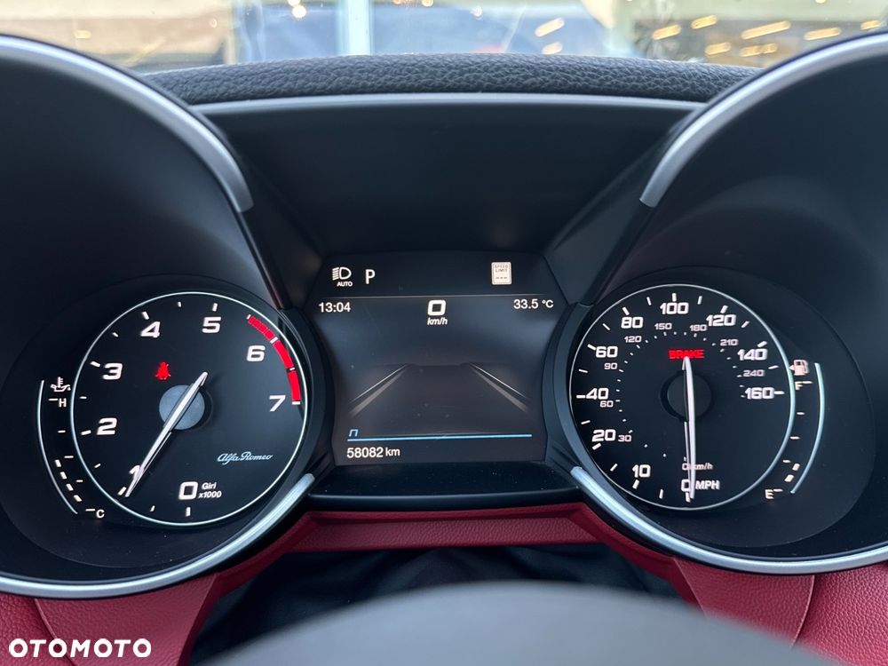 Alfa Romeo Giulia 2.0 Turbo TI Q4 - 20