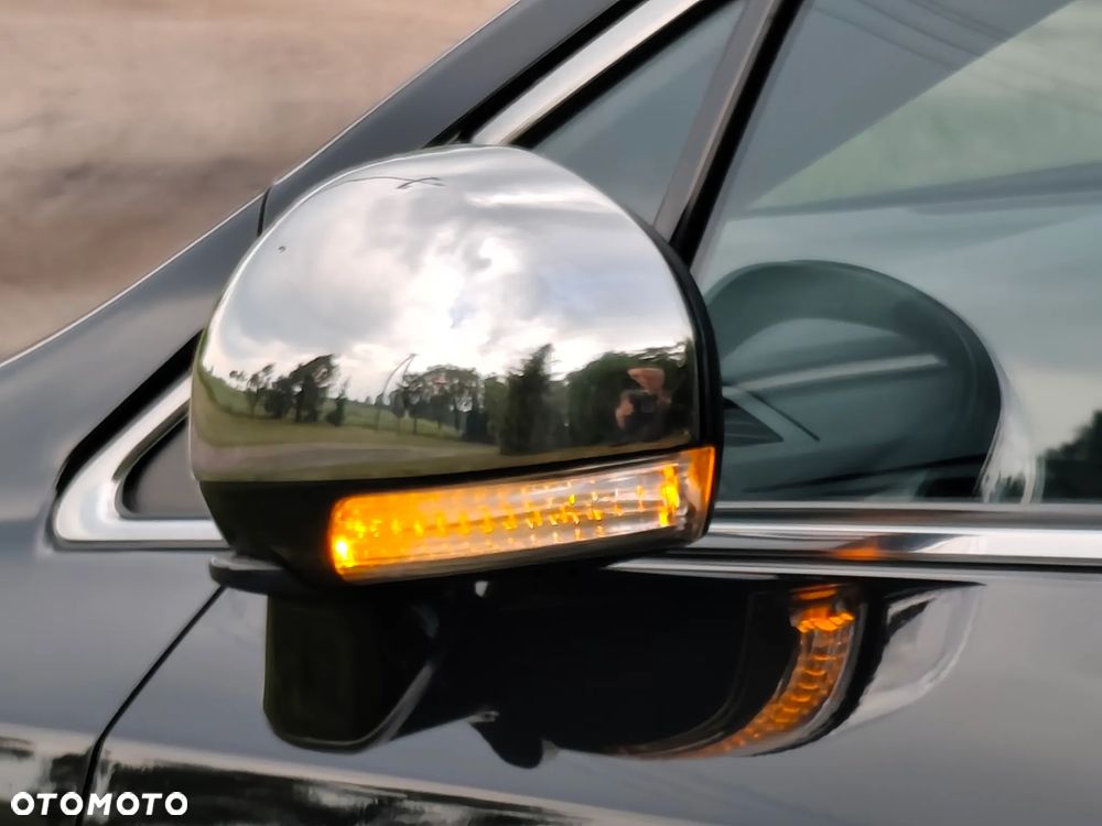 Toyota Avensis 2.2 D-4D Sol - 18