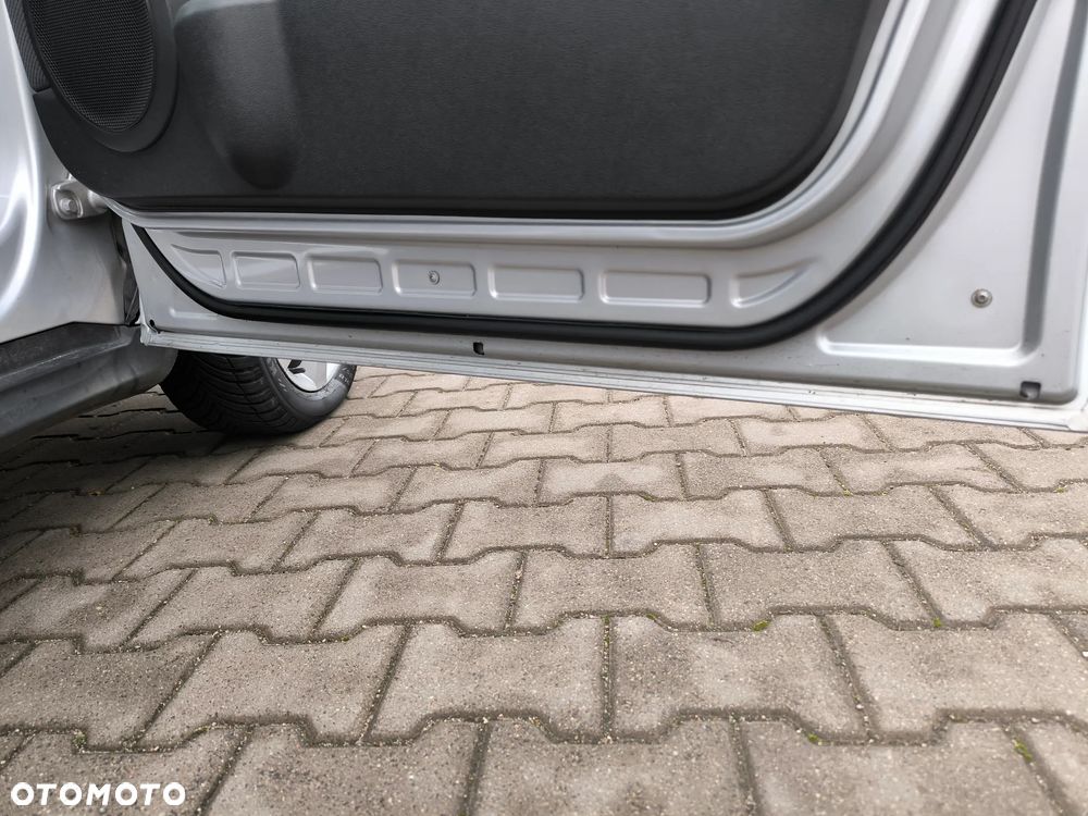 Mercedes-Benz Klasa A 160 BlueEFFICIENCY - 24