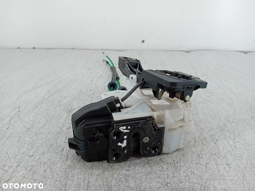 ZAMEK DRZWI LEWY PRZÓD HYUNDAI I30 I 8130-2L020 - 4