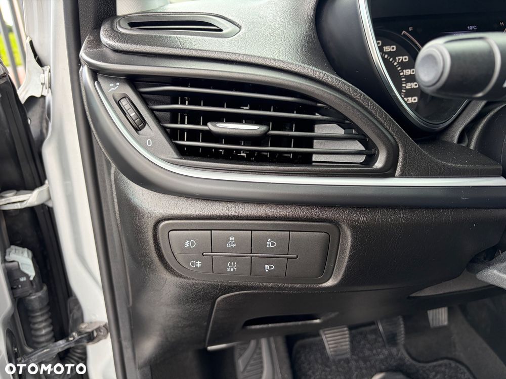 Fiat Tipo 1.4 T-Jet 16v Lounge - 21
