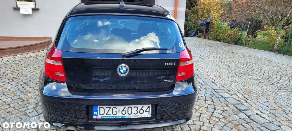 BMW Seria 1 116I 2008 photo 4
