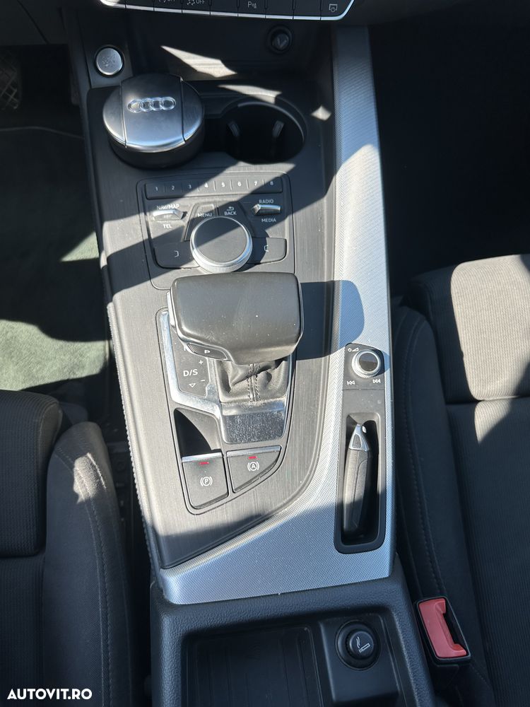 Audi A4 2.0 TDI S tronic - 16